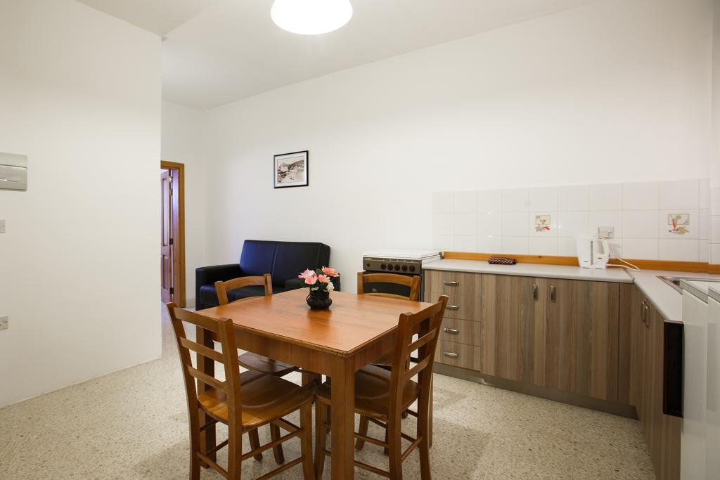דירות Marsalforn Dolphin Court מראה חיצוני תמונה