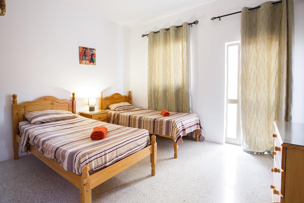 דירות Marsalforn Dolphin Court מראה חיצוני תמונה