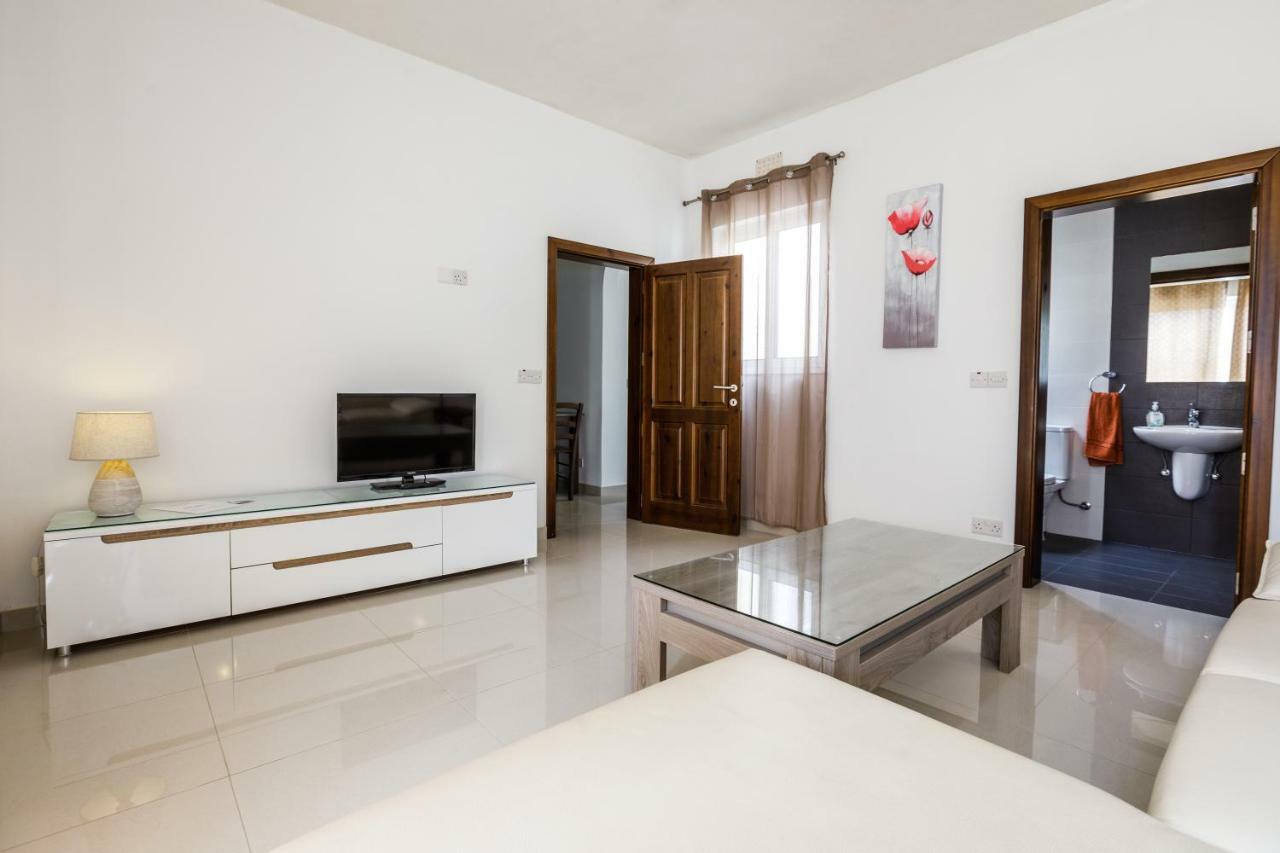 דירות Marsalforn Dolphin Court מראה חיצוני תמונה