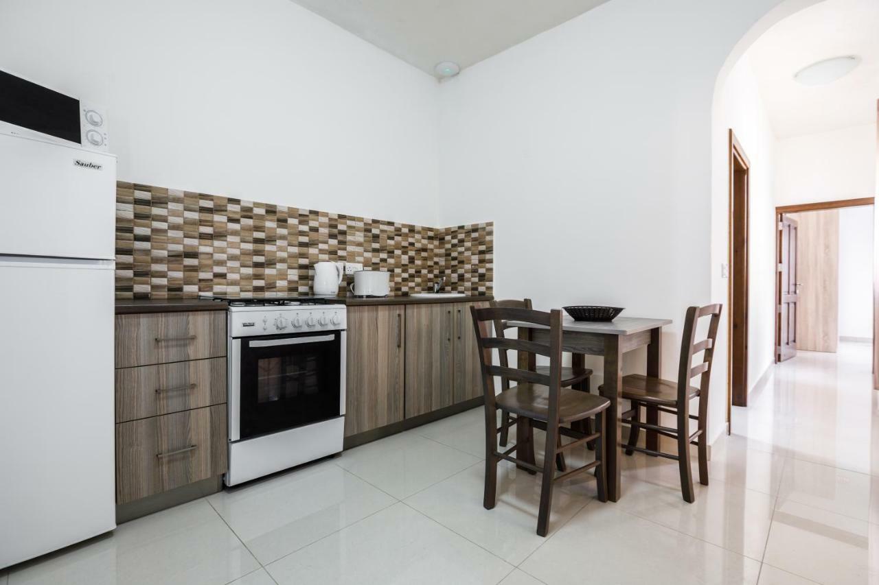 דירות Marsalforn Dolphin Court מראה חיצוני תמונה