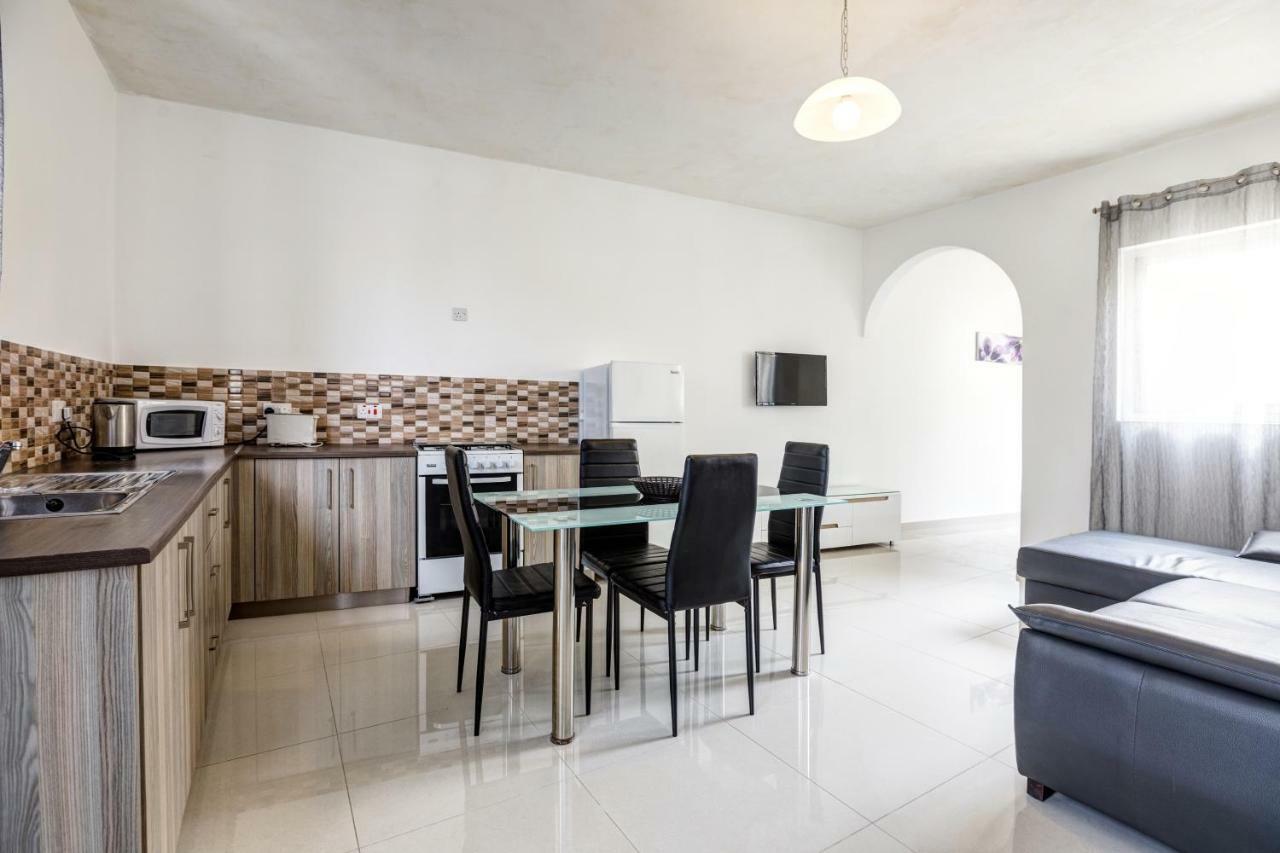 דירות Marsalforn Dolphin Court מראה חיצוני תמונה