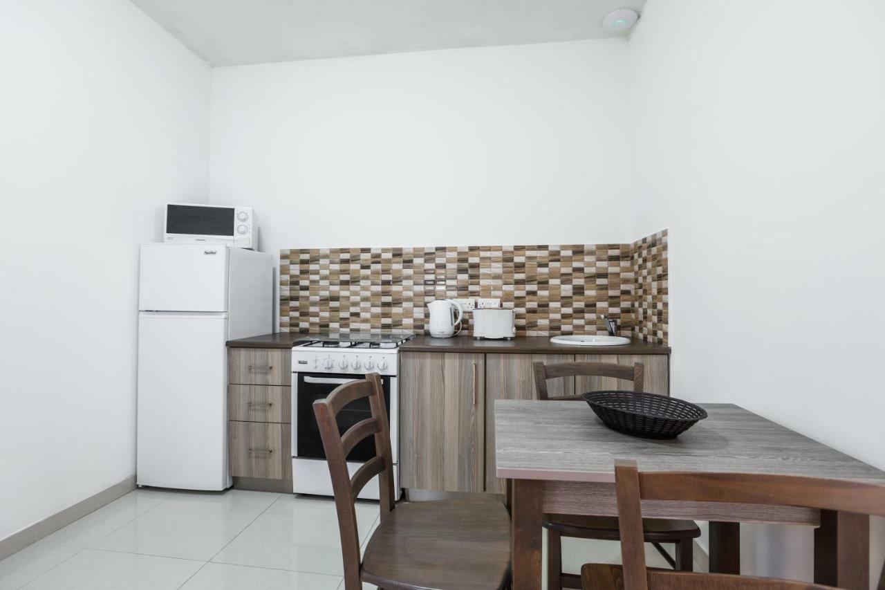 דירות Marsalforn Dolphin Court מראה חיצוני תמונה