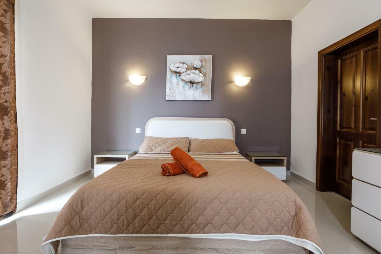 דירות Marsalforn Dolphin Court מראה חיצוני תמונה